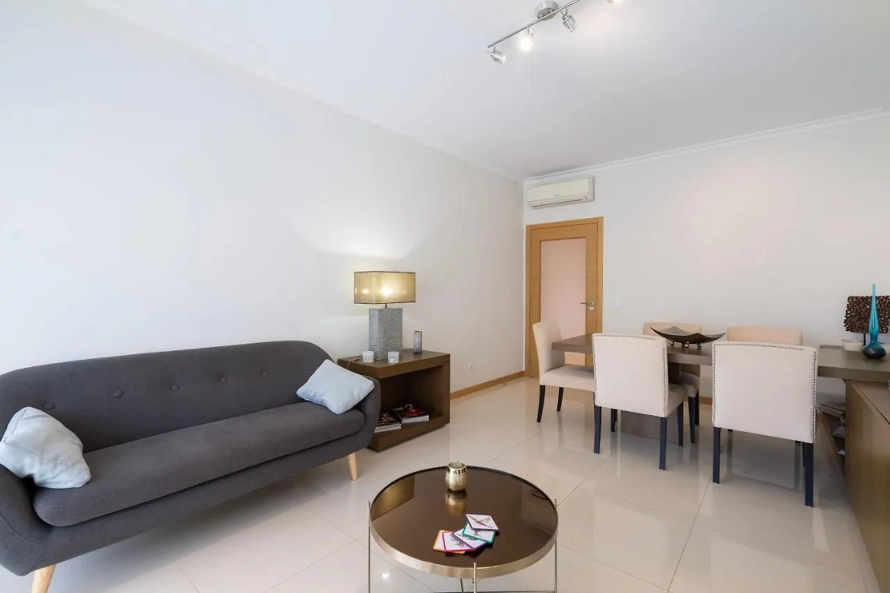 아파트 The Village - Outstanding Brand New 2 Bedrooms In Gale 알부페이라